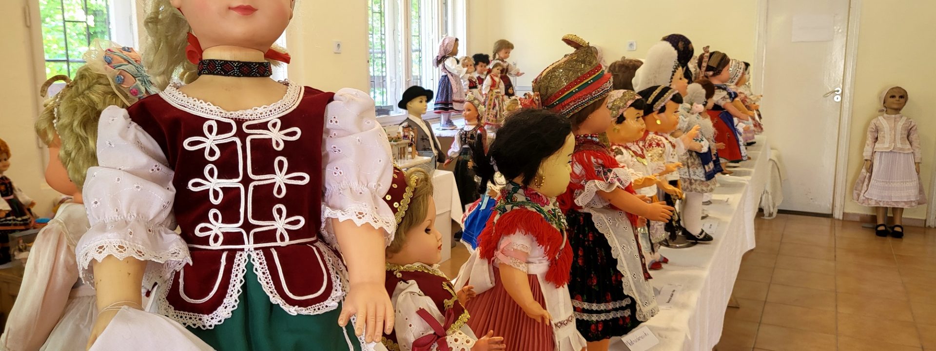 Kiállítás | Zsámbék, Zárdakert