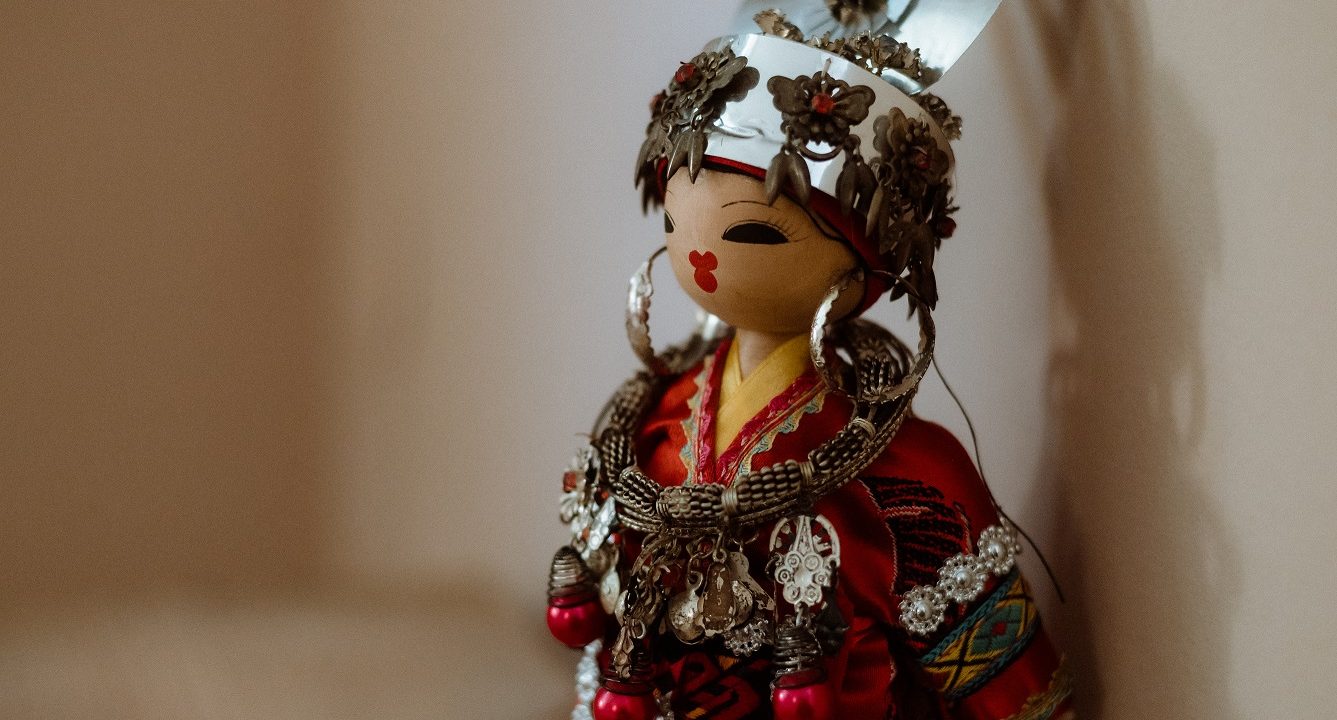 Baba miao viseletben